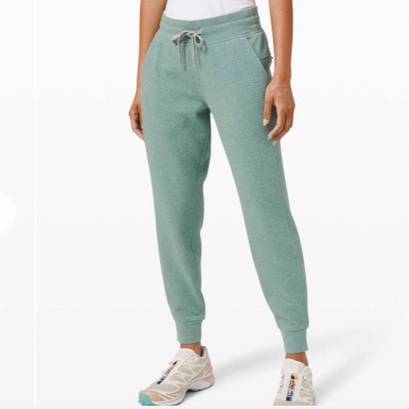 Lululemon warm down jogger bubble dot Clearance
